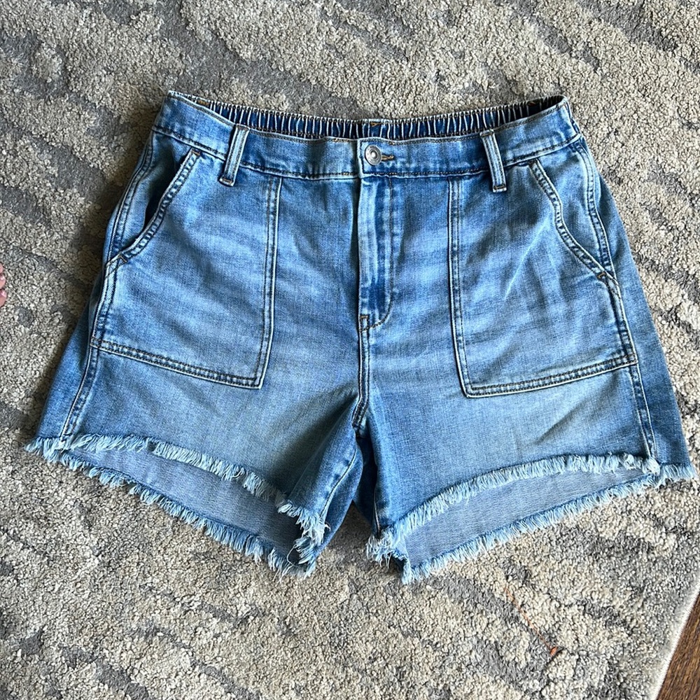 AERIE PULL ON SOFT DENIM SHORTS SIZE LARGE